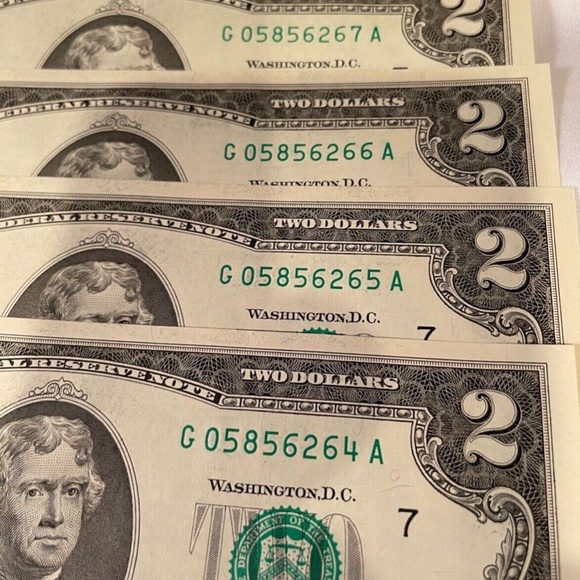 2017 Two Dollar Bills Lot of 4 Uncirculated/Low and Sequential #-64 to 67 - Picture 6 of 6